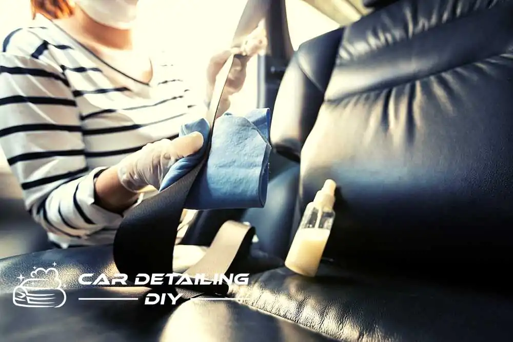 How To Remove The Strong Odor Of The Seat Belt?